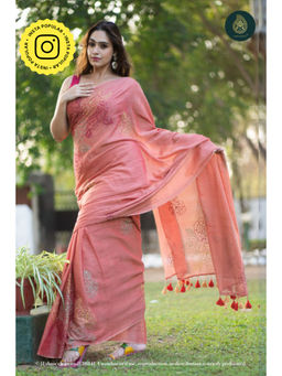 Ethnic Elements - Rose Kantha Embroidered Mul Cotton Saree Without Blouse - Peach Blossom