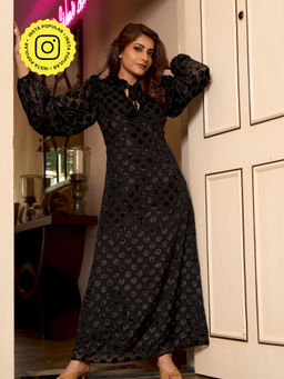 How When Wear - Blackout Bloom Velvet Maxi Dress