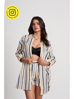 How When Wear - White Bold Stripe Buttoned Shorts