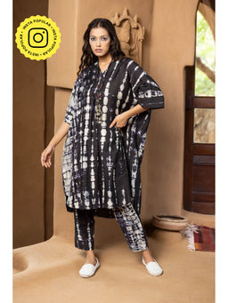 Karuna Khaitan - Avasa Black Kurta with Pant (Set of 2)