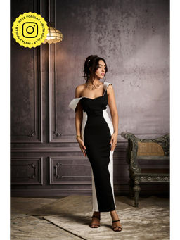 Lea Clothing - Janet Black Structured Sleeve Maxi Dress