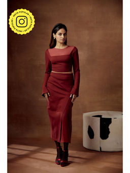 Lea Clothing - Red Solid Fitted Fit Skirt