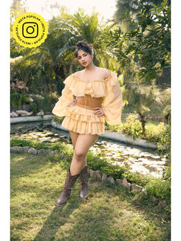 Lea Clothing - Eileen Tan Frill Top with Leather Belt