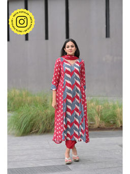 Mahee Jaipur - Red And Grey Waves Anarkali Muslin Kurta with Palazzo & Dupatta (Set of 3)