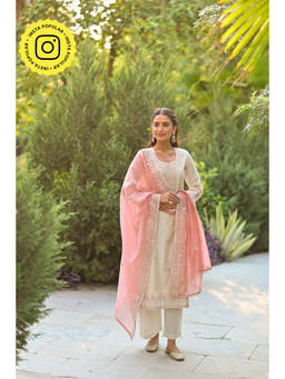 Mahee Jaipur - Ivory Pink Aarzoo Chanderi Mirror Kurta with Pant and Pink Dupatta (Set of 3)