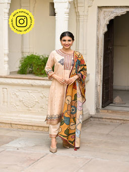 Mahee Jaipur - Beige Pure Kalamkari Kurta With Pant And Dupatta
