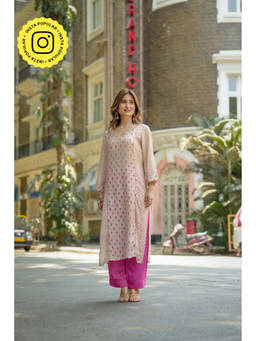 Mahee Jaipur - Pink Muslin Self Design Kurta With Palazzo