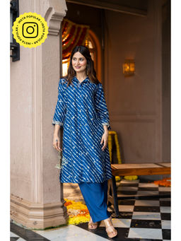 Mahee Jaipur - Blue Lehariya Embellished Collared Kurta and Pant