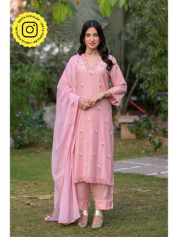 Mahee Jaipur - Pearl Pink Mul Chanderi Thread Embroidery Kurta with Pant & Dupatta