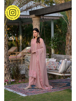 Mahee Jaipur - Peach Pink Organza Embroidered Kurta With Pant & Dupatta