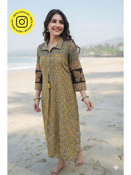 Mahee Jaipur - Yellow And Dark Blue Vayu Mul Chanderi Block Print Kurta With Pant