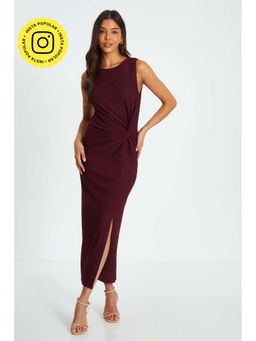 Quiz Clothing - Wine Textured Round Neck Sleeveless Knot Front Midaxi Dress