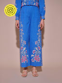 Blue color option, Currently selected