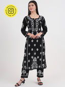 Black color option, Currently selected