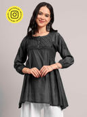 Black color option, Currently selected
