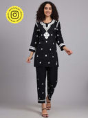 Black color option, Currently selected
