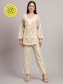 Green color option, Sold out, Currently selected