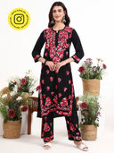 Red color option, Sold out, Currently selected