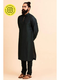 UDD DESIGN - Green Men Kurta and Churidar (Set of 2)