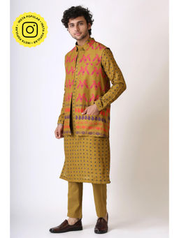 UDD DESIGN - Smriti Olive Mayil Kurta and Pant Jacket (Set of 3)