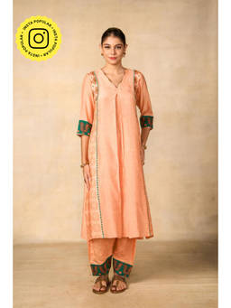 UDD DESIGN - Ayodhya Aabha peach Kura with Salwar