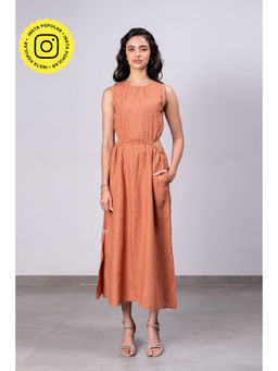 Zebein - Laurel Linen Side Cut Waist Dress With Pockets - Sand Brown