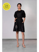 Black color option, Currently selected