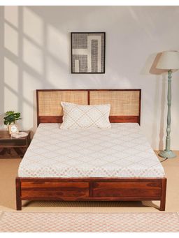 Fabindia - Grey Sashil Cotton Printed Bed Sheet With 2 Pillow Covers