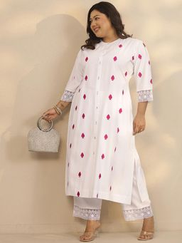 Extra love by Libas - Embroidered Rayon Straight Kurta with Pant for Women