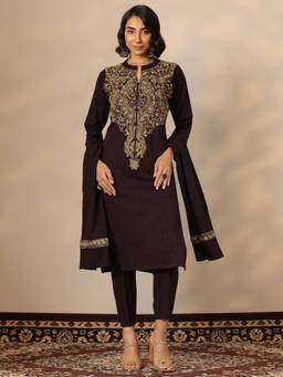 Libas - Embroidered wool Straight Kurta with Pant and Dupatta for Women