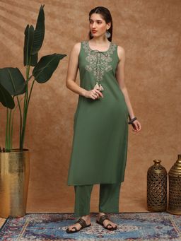 Globus - Women Green Embroidered Yoke Tie-Up Detail Straight Kurta with Pant Set