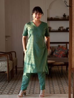 Suta - Green Pure cotton Kurta with Pant