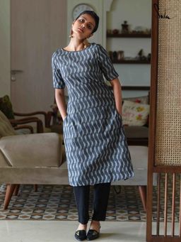 Suta - Grey Pure cotton Kurta with Pant