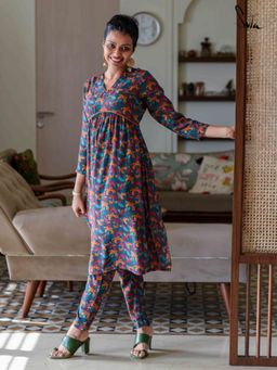 Suta - Multicolour Modal Viscose Kurta with Pant