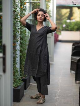 Suta - Black Pure cotton Kurta with Pant