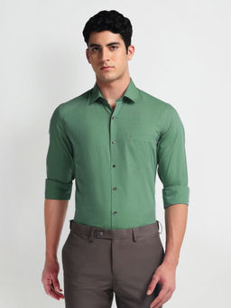 Arrow - Green Pure Cotton Manhattan Slim Shirt