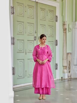 CHARU MAKKAR - Poppy Fuchsia Pink Three Fourth Sleeves Cotton Kurta With Palazzo