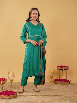 Zuri - Women Green Silk Blend Embroidered Kurta with Pant and Dupatta