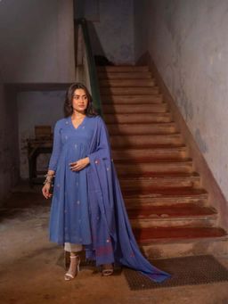 Sutra Art of Clothing - Handloom Sky Blue Cotton Jamdani Kurta with Pant & Dupatta