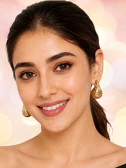 OOMPH - Gold WaterDrop shape Drop Earrings