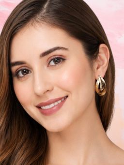 OOMPH - Gold Large Drop Earrings