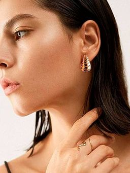 OOMPH - Gold Tone Waterdrop Shape Chunky Spiral Drop Earring