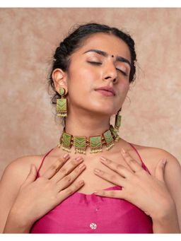 WHE - Kantha Green Repurposed Silk Fabric and Wood Necklace