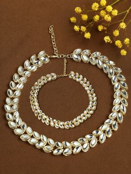 OOMPH - Gold Kundan Choker Necklace and Bracelet for Women