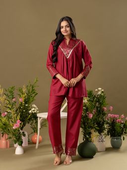 WEAVLLITE - Maroon Rayon Mandarin Neck Co-Ord Set