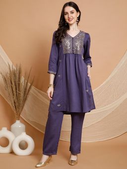Nayam by lakshita - Women's Purple Embroidered Kurta with Pant (Set of 2)