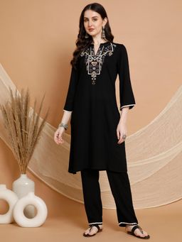 Nayam by lakshita - Women's Black Floral Kurta with Pant (Set of 2)