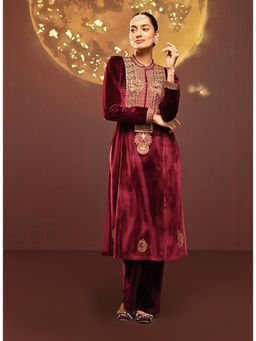 Lakshita - Women's Maroon Embroidered Kurta with Pant (Set of 2)