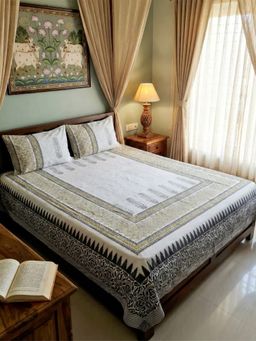 Design Gaatha - Grey Yellow Moroccan Floral Block Printed Cotton Bedsheet With 2 Pillow Covers King