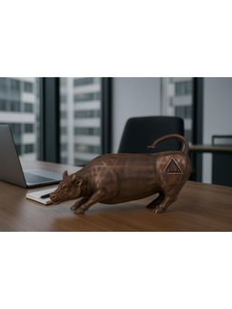 Acad Home - Brown Dynamic Strength - Sculpture